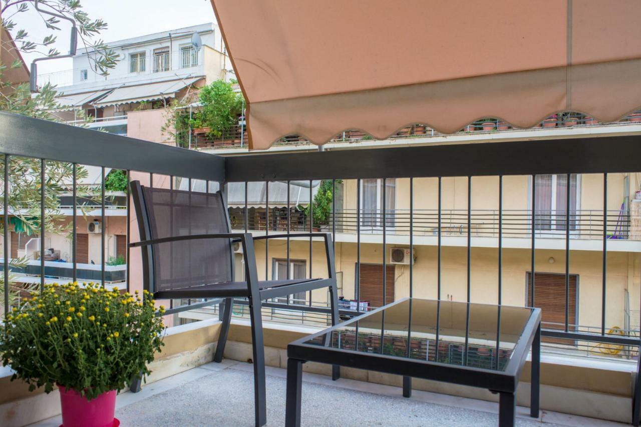 "Casa De Colores", Next To The Metro Athen Exterior foto